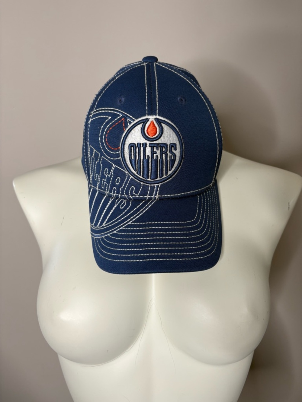 Edmonton Oilers Reebok Structured Hat – S/M - Picture 2 of 7